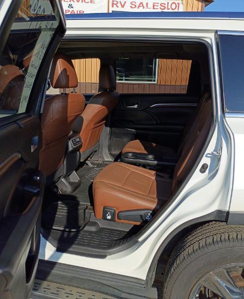 Toyota Highlander Limited AWD V6 2019