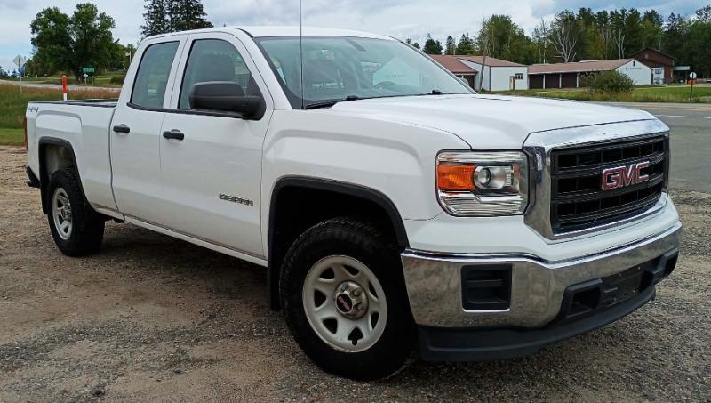 GMC Sierra 1500 Base Double Cab 4WD 2015