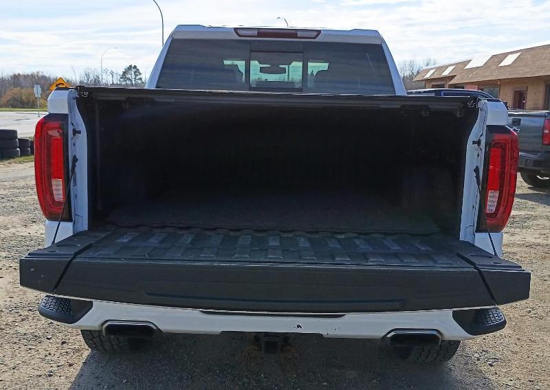 GMC Sierra 1500 AT4 Crew Cab  Short Box 4WD 2019