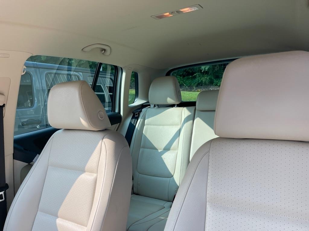 Volkswagen Tiguan S 2015