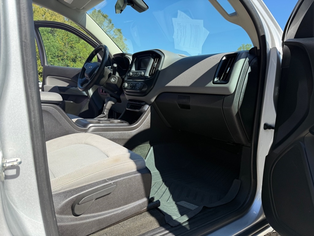 Chevrolet Colorado Work Truck Crew Cab 4WD Short Box 2017 Chevrolet Colorado Work Truck Crew Cab 4WD Short Box 2017