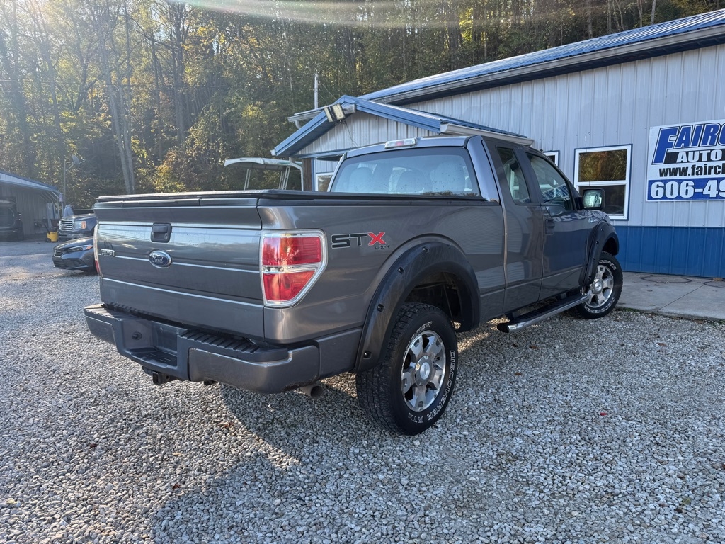 Ford F-150 XL SuperCab 8-ft. Bed 4WD 2010 Ford F-150 XL SuperCab 8-ft. Bed 4WD 2010