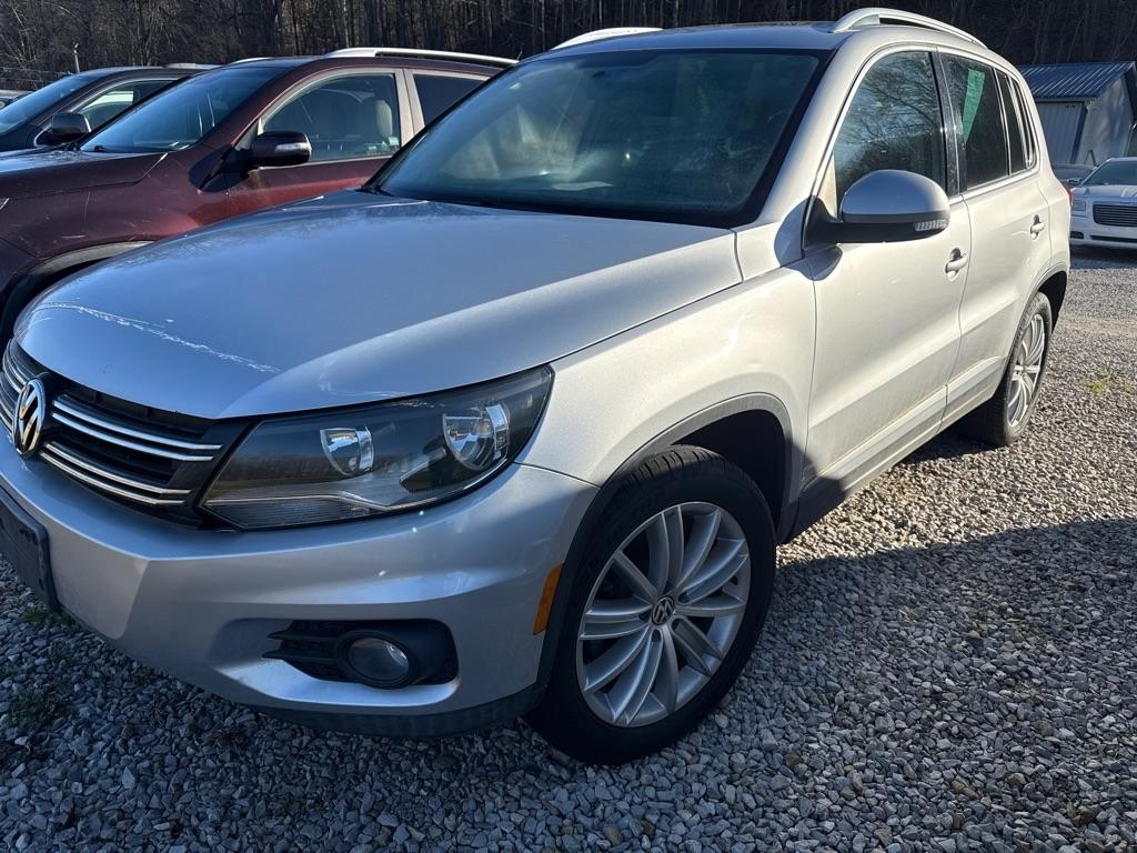 Volkswagen Tiguan S 2012