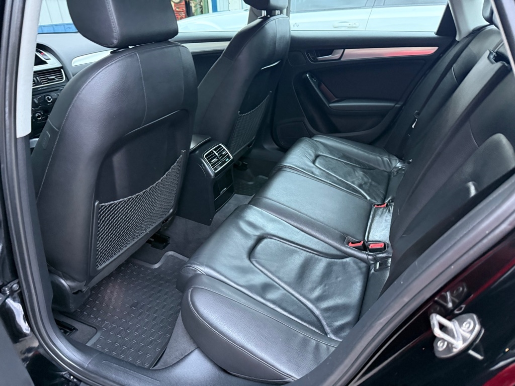 Audi A4 3.2 Sedan quattro Tiptronic 2009 Audi A4 3.2 Sedan quattro Tiptronic 2009