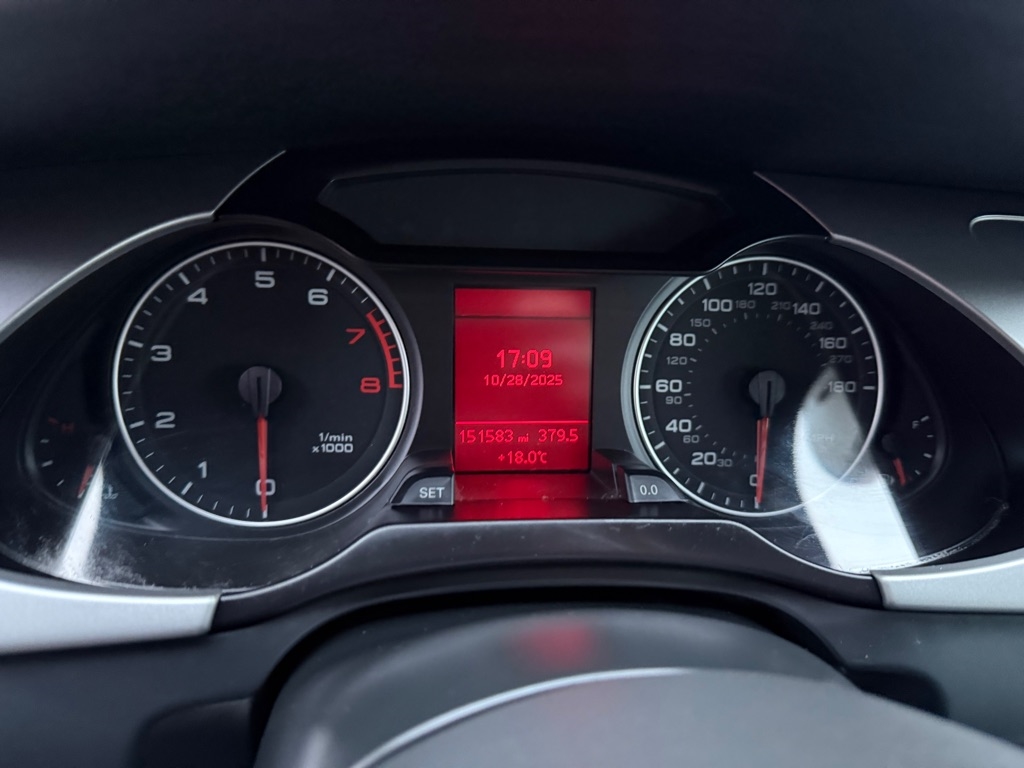 Audi A4 3.2 Sedan quattro Tiptronic 2009 Audi A4 3.2 Sedan quattro Tiptronic 2009