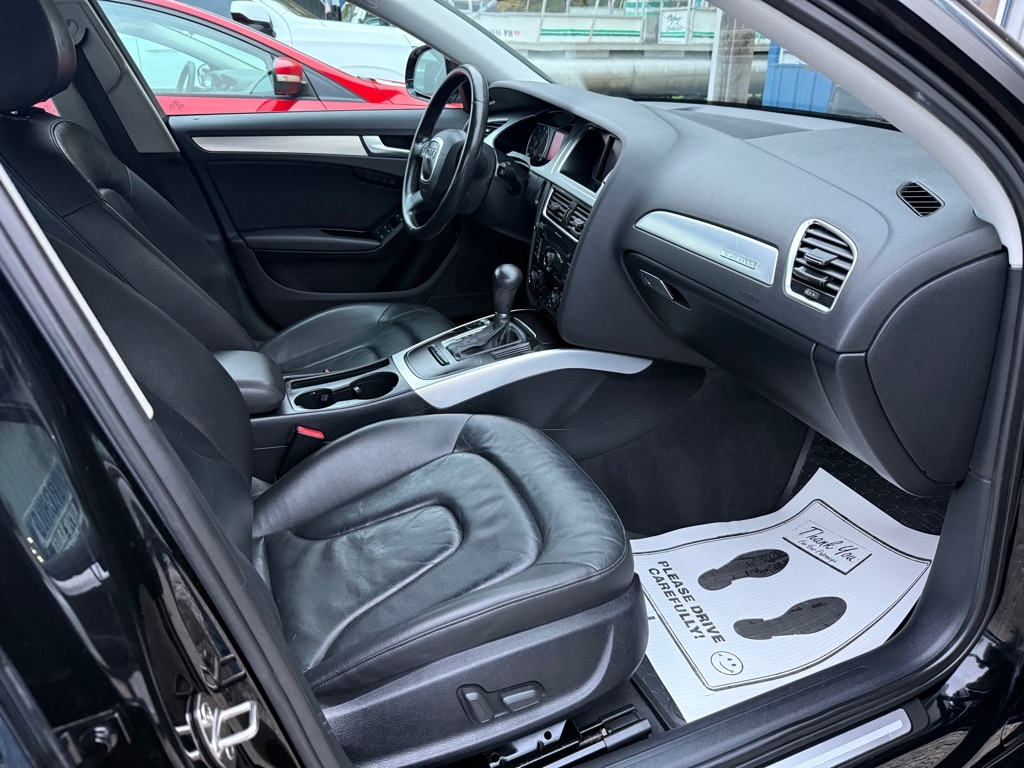 Audi A4 3.2 Sedan quattro Tiptronic 2009 Audi A4 3.2 Sedan quattro Tiptronic 2009