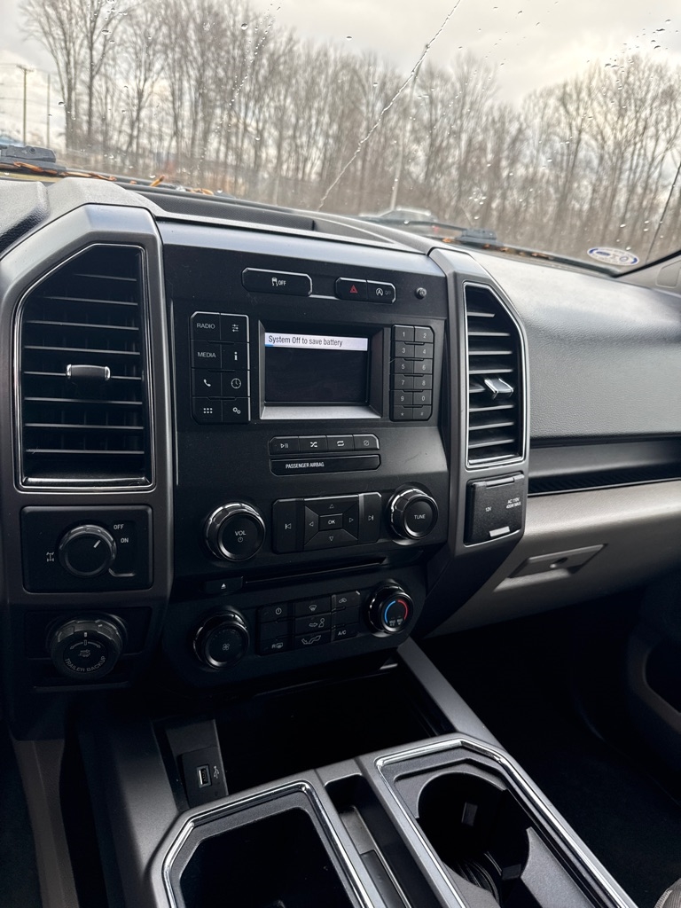 Ford F-150 XL SuperCab 8-ft. 2WD 2018