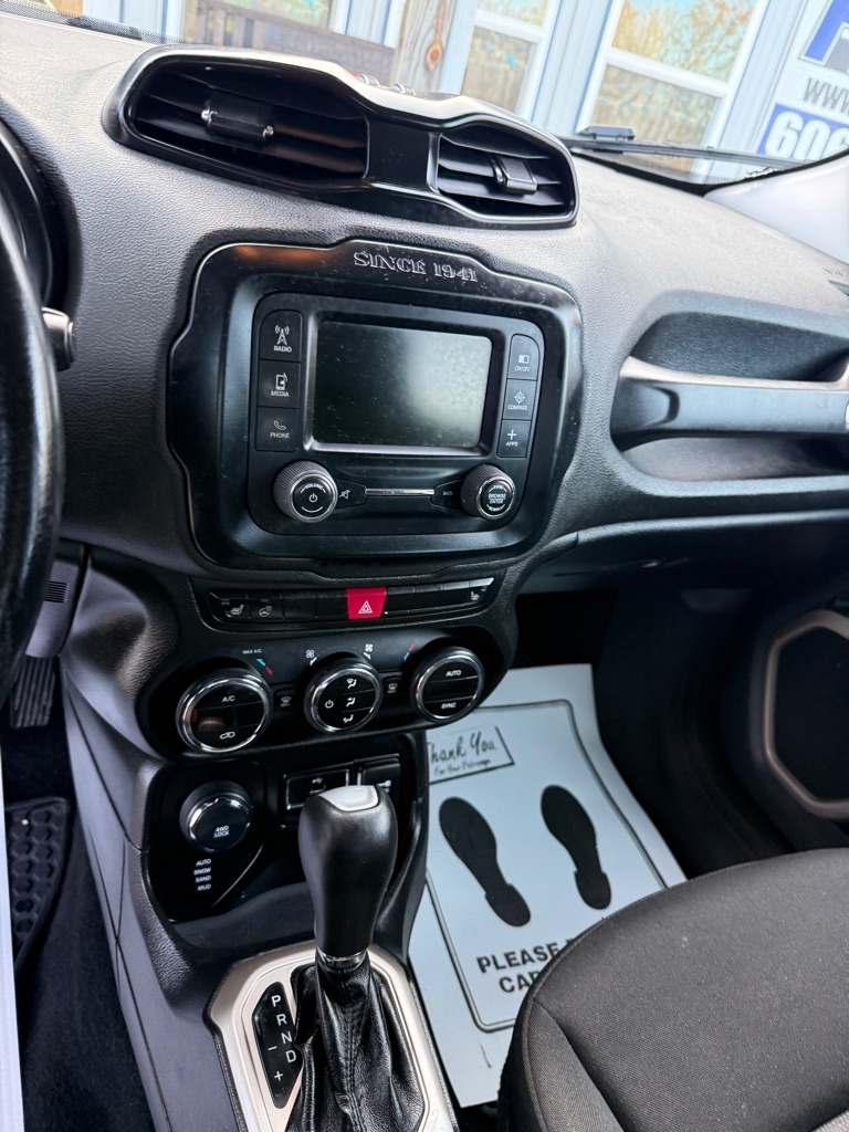 Jeep Renegade Latitude 4WD 2016