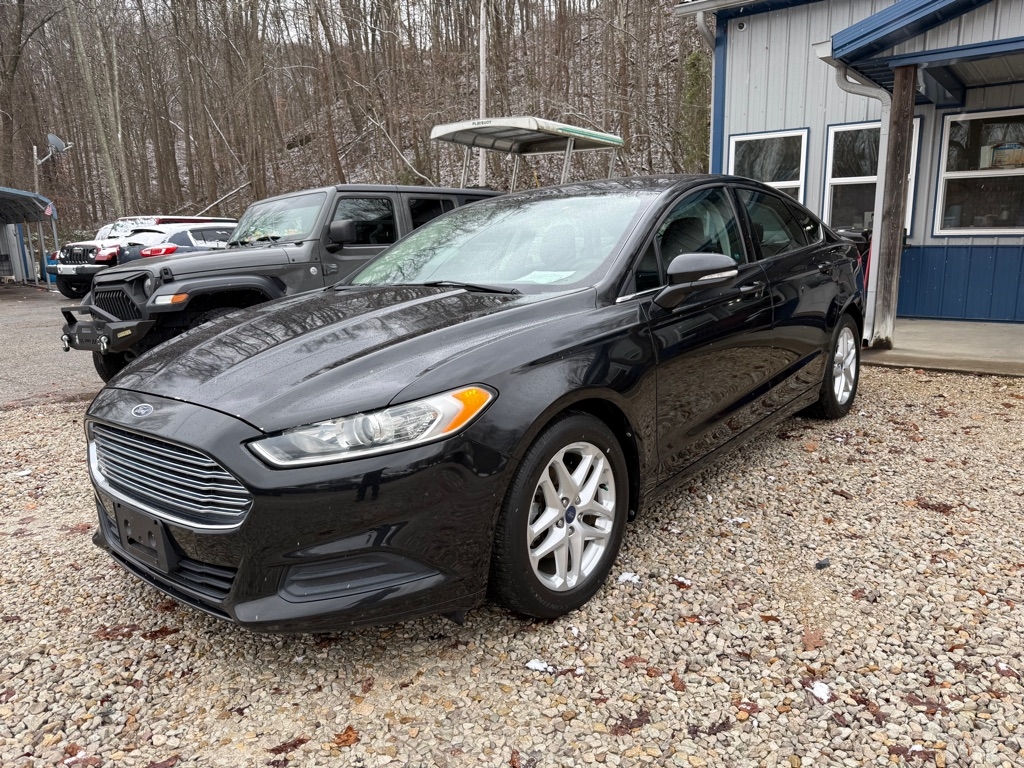 2013 Ford Fusion SE's photo