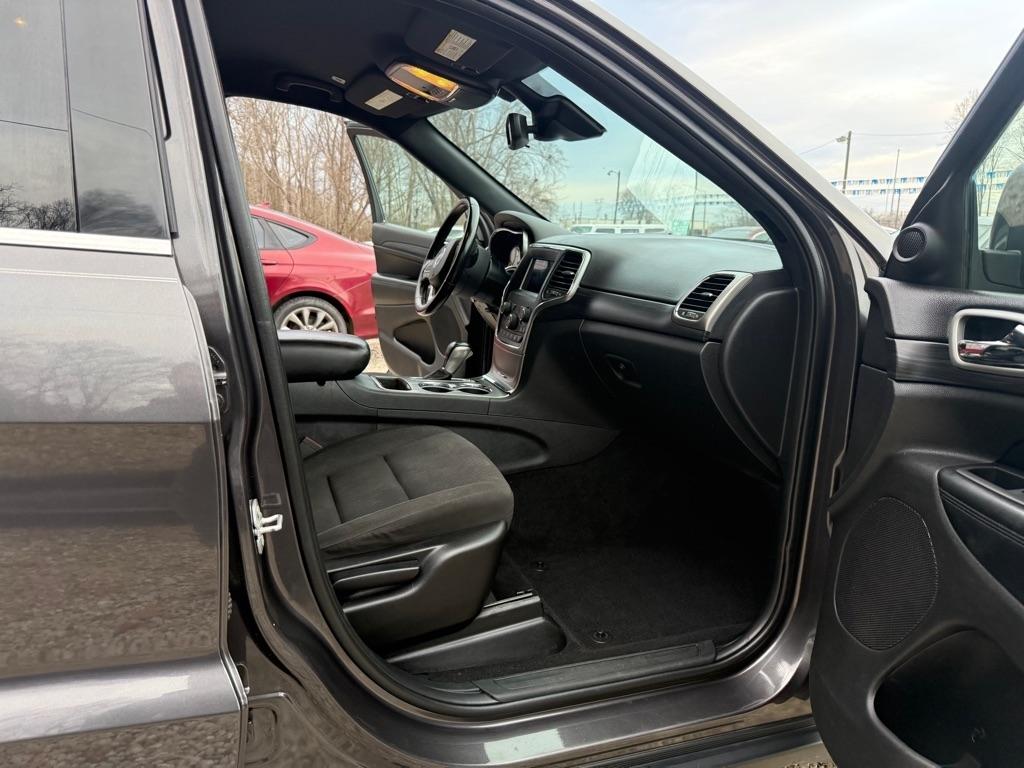 Jeep Grand Cherokee Laredo 4WD 2020