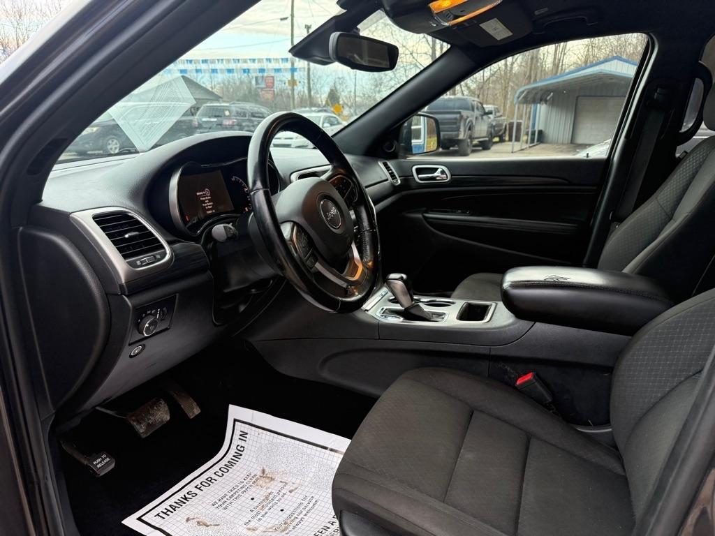 Jeep Grand Cherokee Laredo 4WD 2020