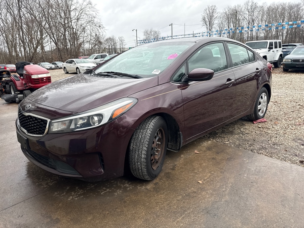 2017 Kia Forte LX's photo