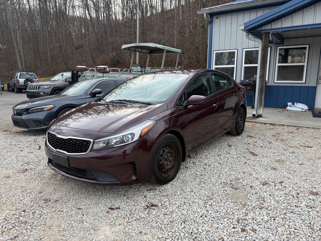 2017 Kia Forte LX's photo