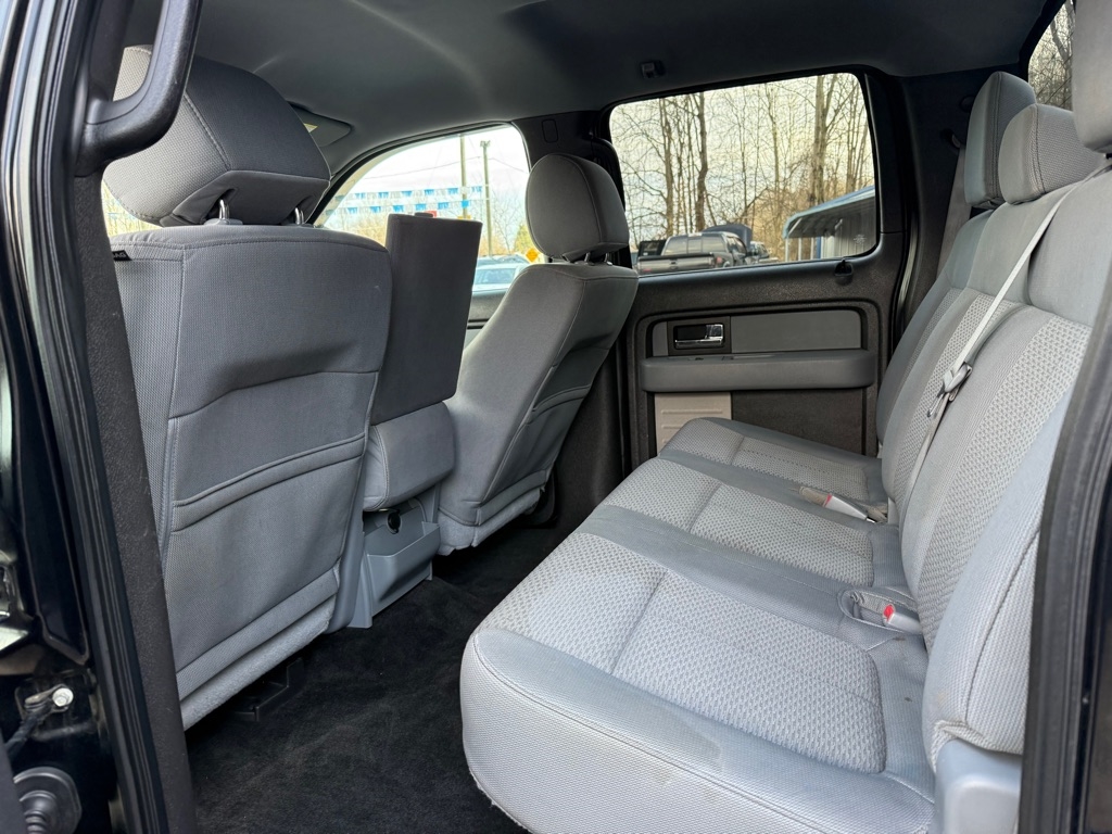 Ford F-150 XL SuperCrew 5.5-ft. Bed 4WD 2013