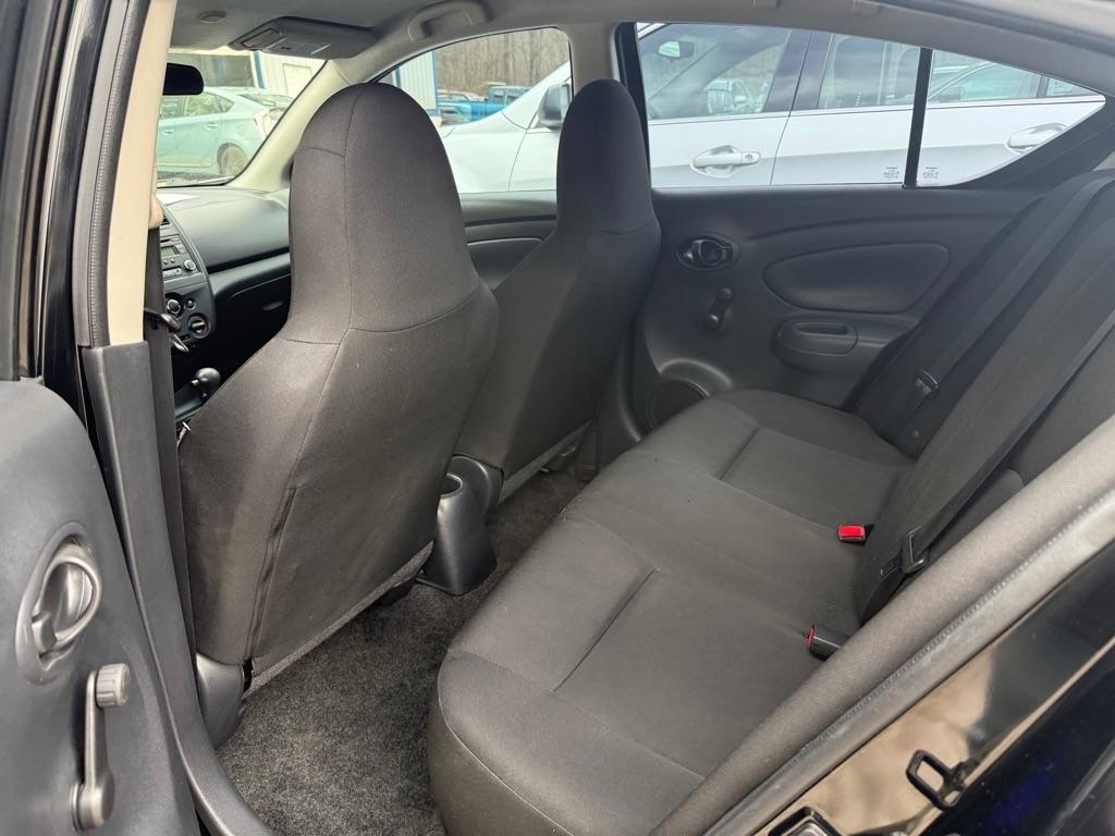 Nissan Versa 1.6 S 5M 2016