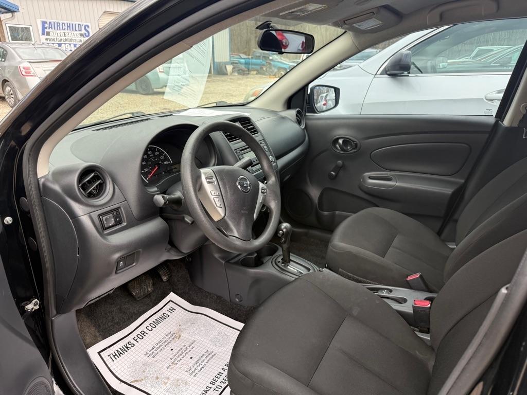 Nissan Versa 1.6 S 5M 2016