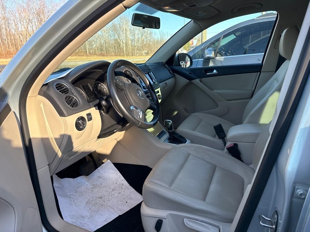 Volkswagen Tiguan S 2015