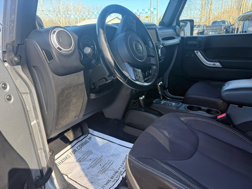 Jeep Wrangler Unlimited Sahara 4WD 2014