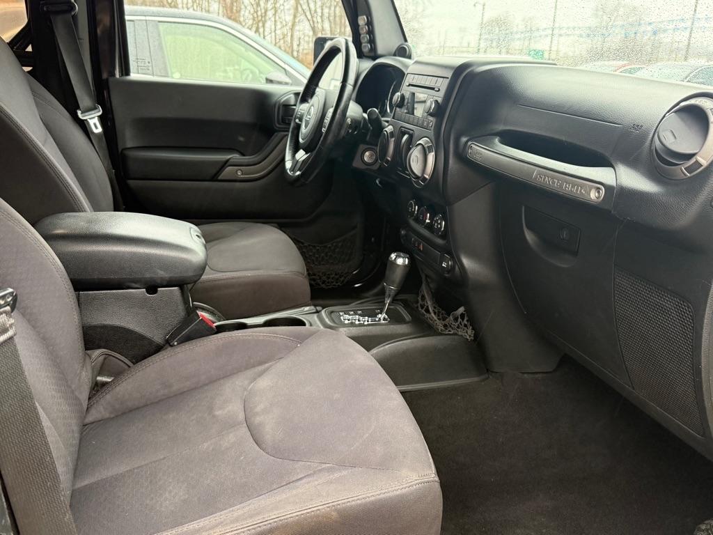 Jeep Wrangler Sport 4WD 2013