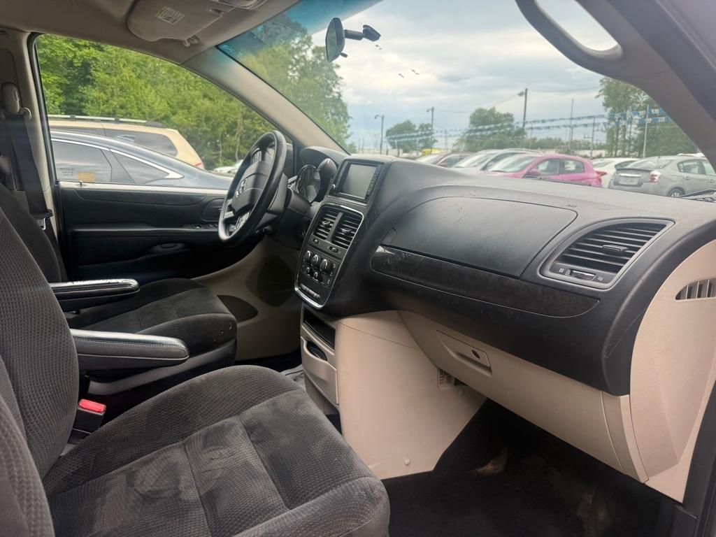 Dodge Grand Caravan SE 2017