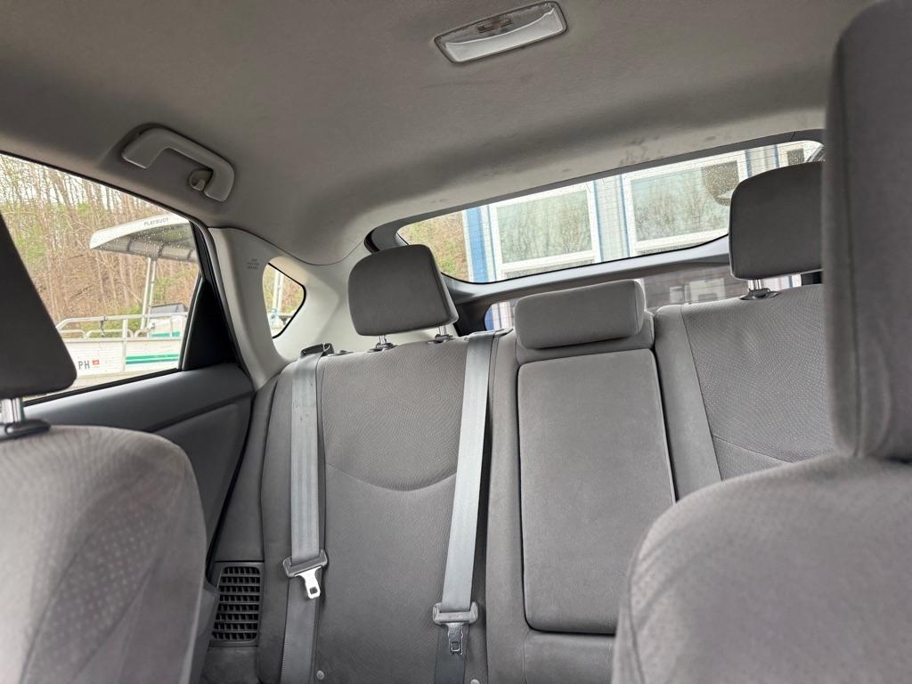 Toyota Prius Prius V 2010