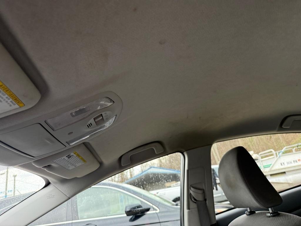 Toyota Prius Prius V 2010