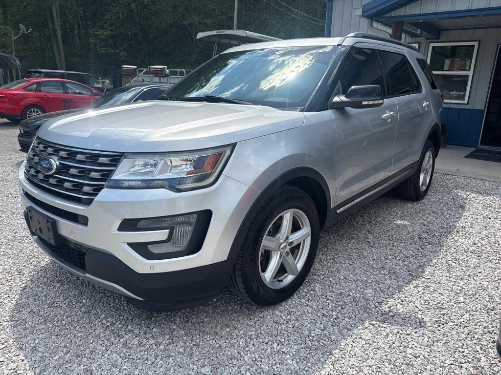Ford Explorer XLT 4WD 2017