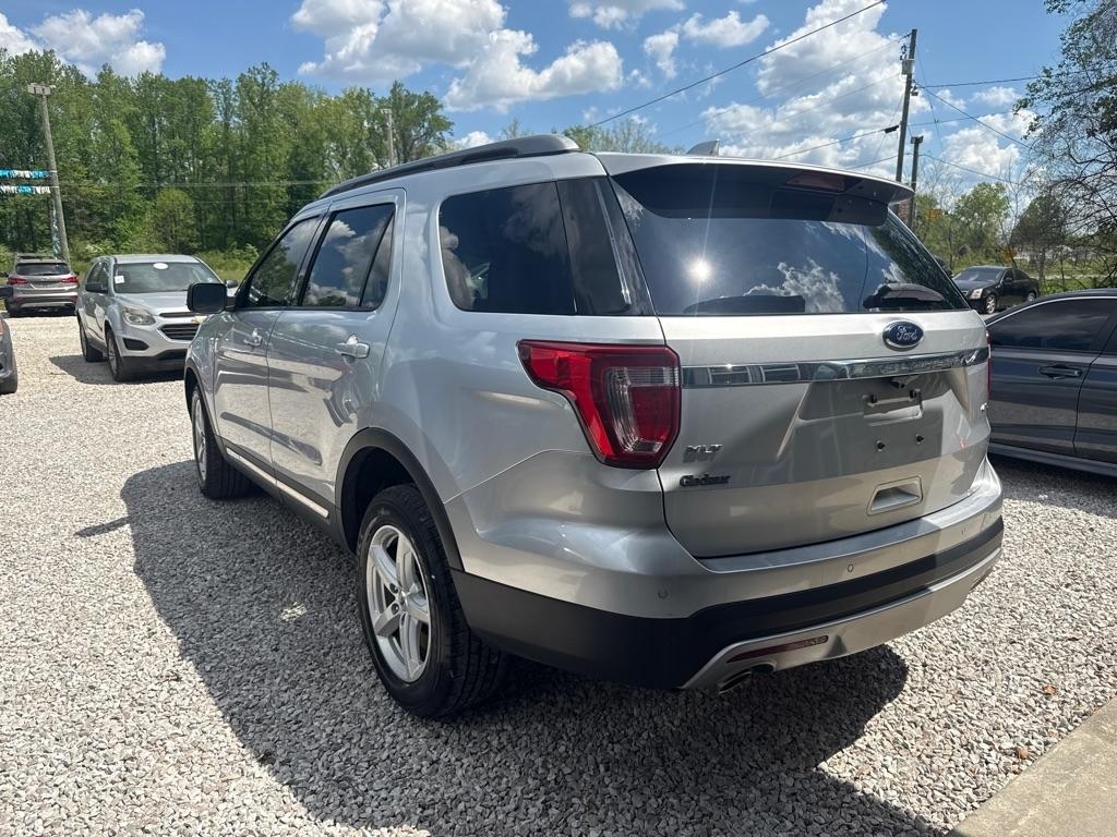 Ford Explorer XLT 4WD 2017