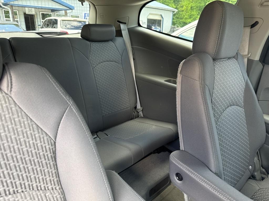 Chevrolet Traverse LT AWD 2012