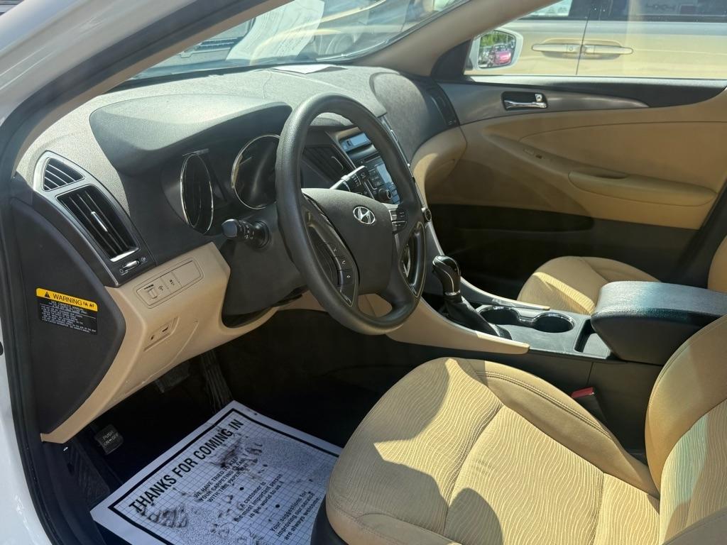 Hyundai Sonata Hybrid Sedan 2011