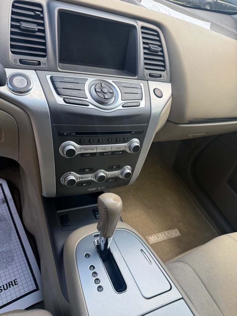 Nissan Murano S AWD 2012