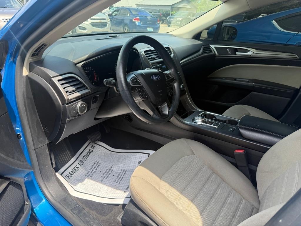 Ford Fusion S 2020