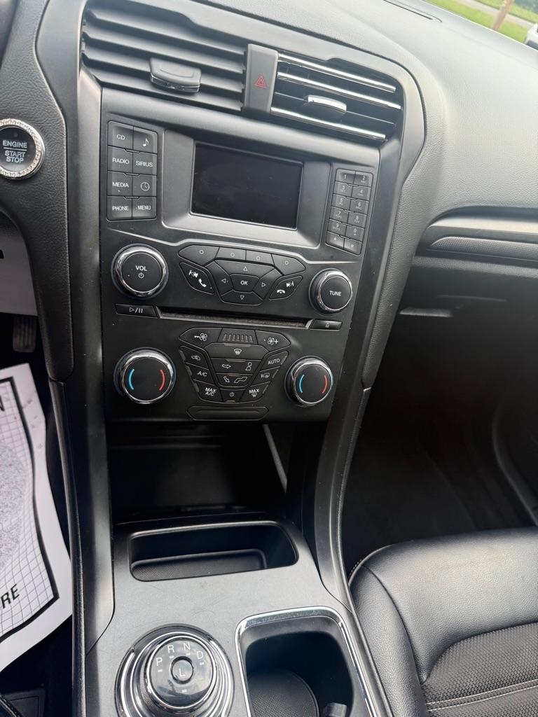 Ford Fusion Hybrid SE 2018