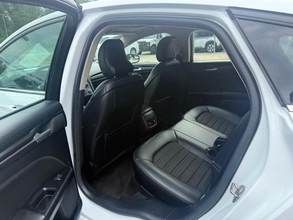 Ford Fusion Hybrid SE 2018