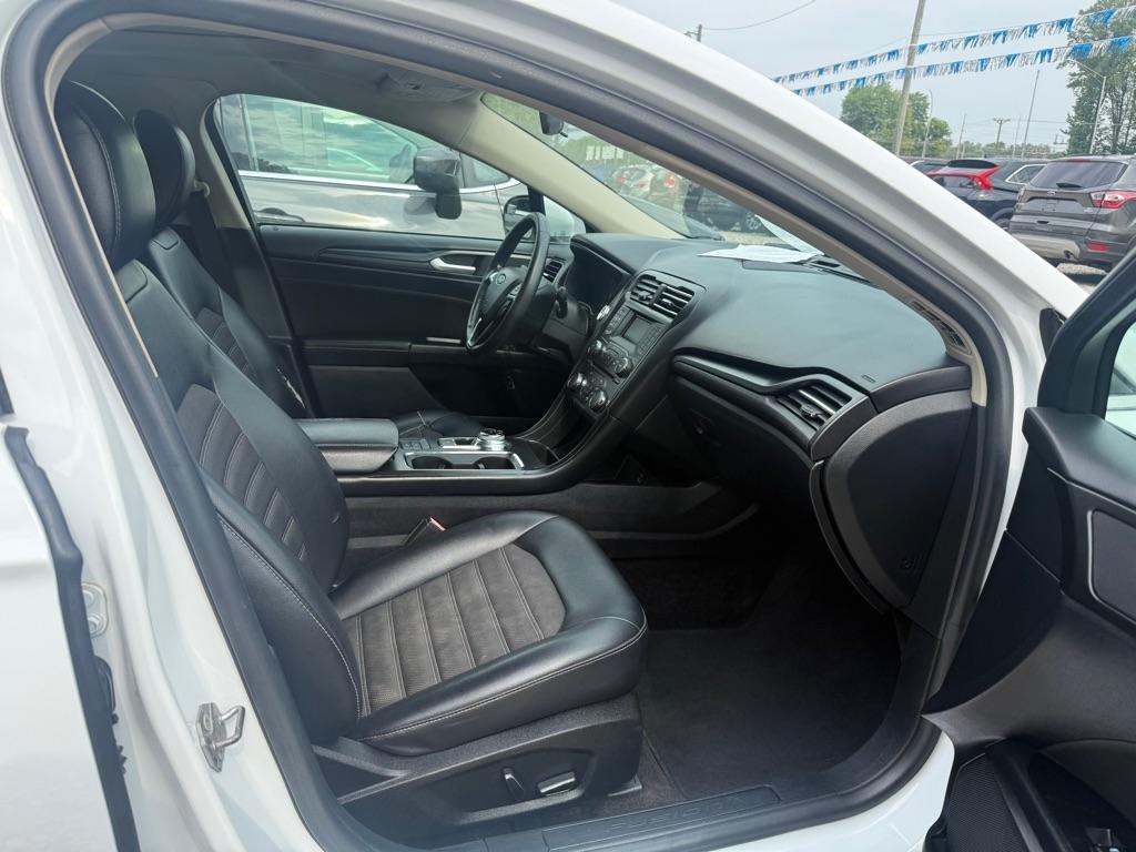 Ford Fusion Hybrid SE 2018