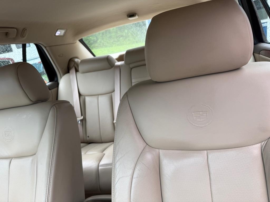Cadillac DTS Sedan 2006