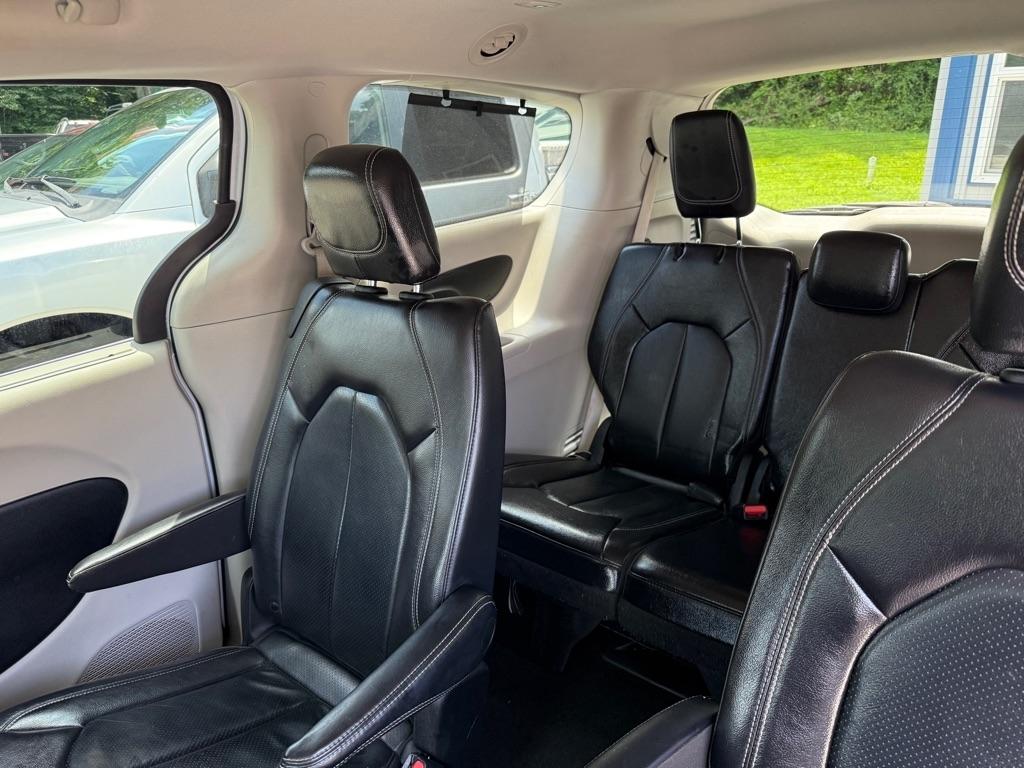 Chrysler Pacifica Touring-L 2022
