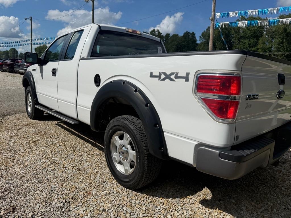Ford F-150 XL SuperCab 8-ft. Bed 4WD 2012