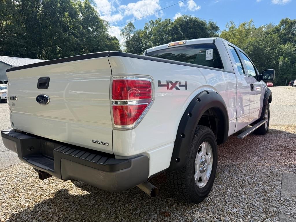 Ford F-150 XL SuperCab 8-ft. Bed 4WD 2012