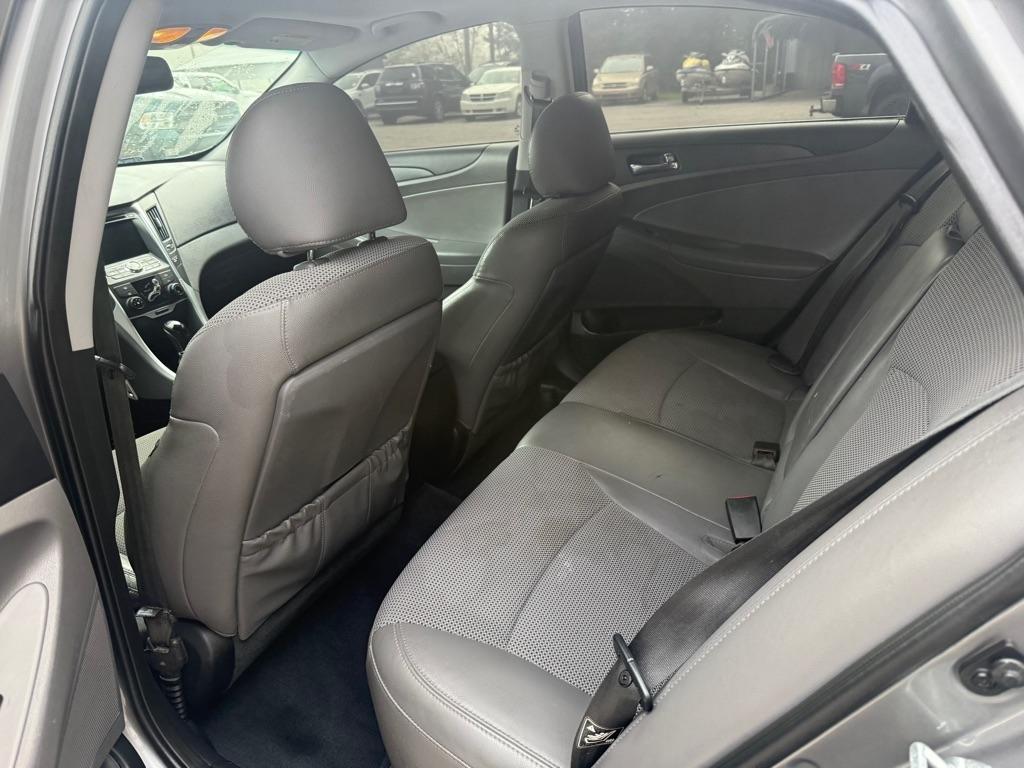 Hyundai Sonata SE Auto 2013