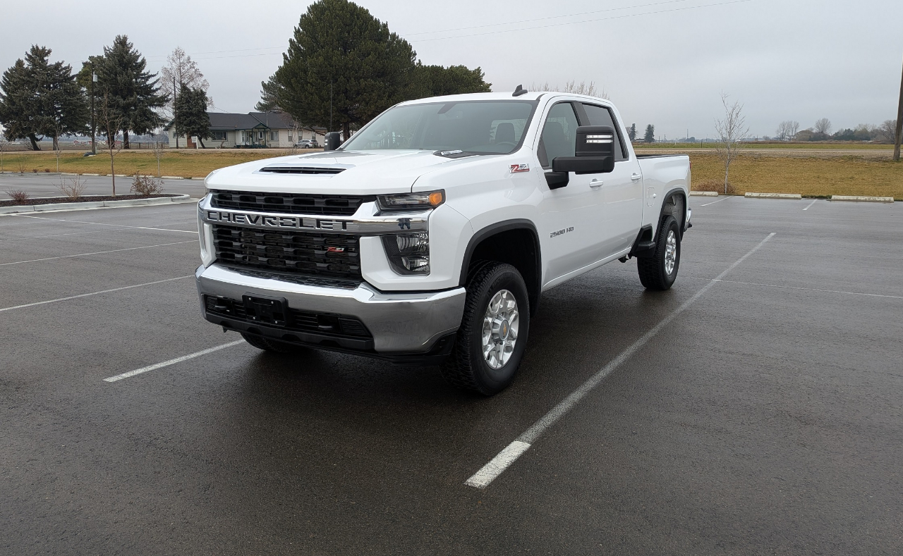 Chevrolet Silverado 2500HD LT Crew Cab Short Box 4WD 2023