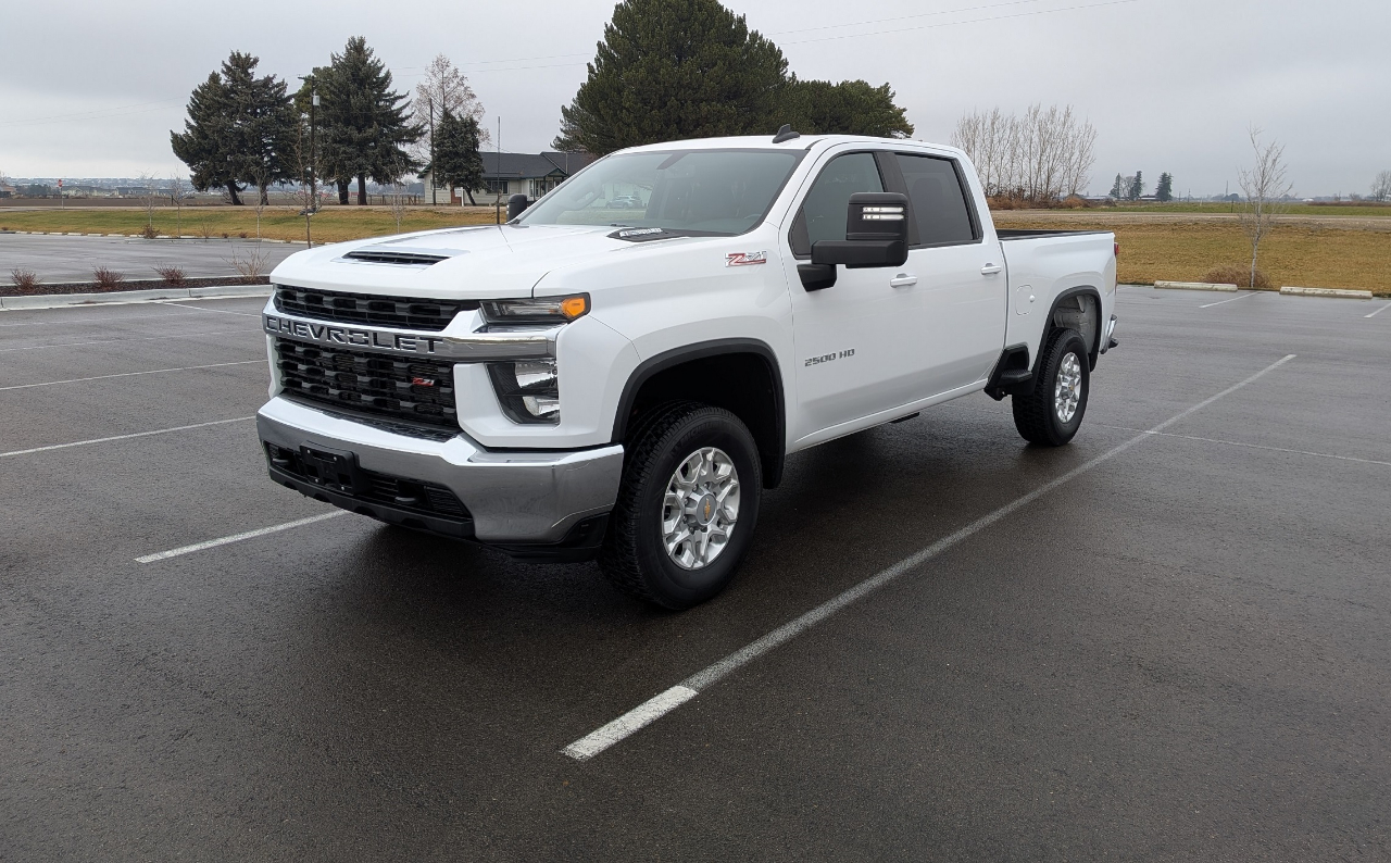 Chevrolet Silverado 2500HD LT Crew Cab Short Box 4WD 2023