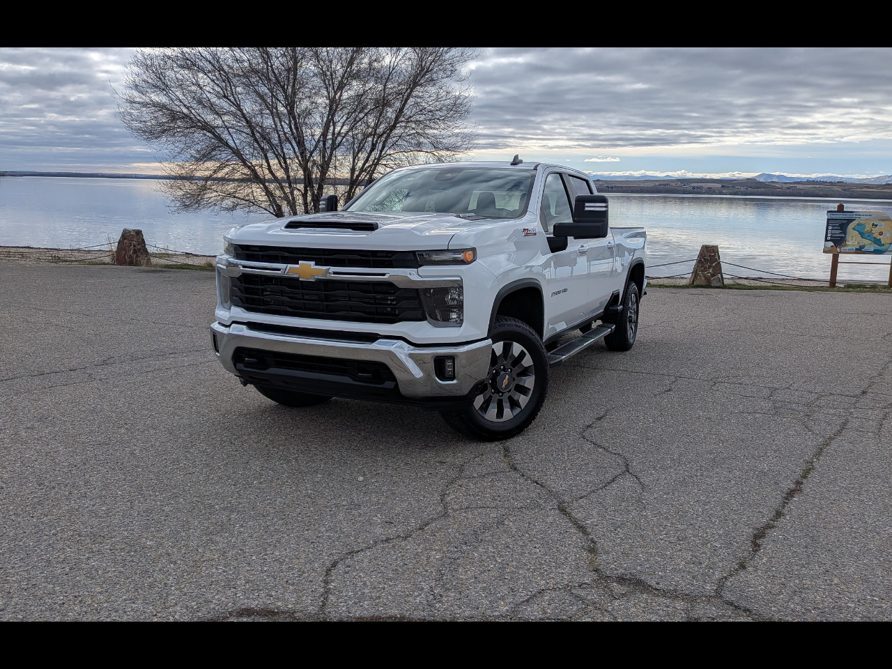 Chevrolet Silverado 2500HD LT Crew Cab Short Box 4WD 2024