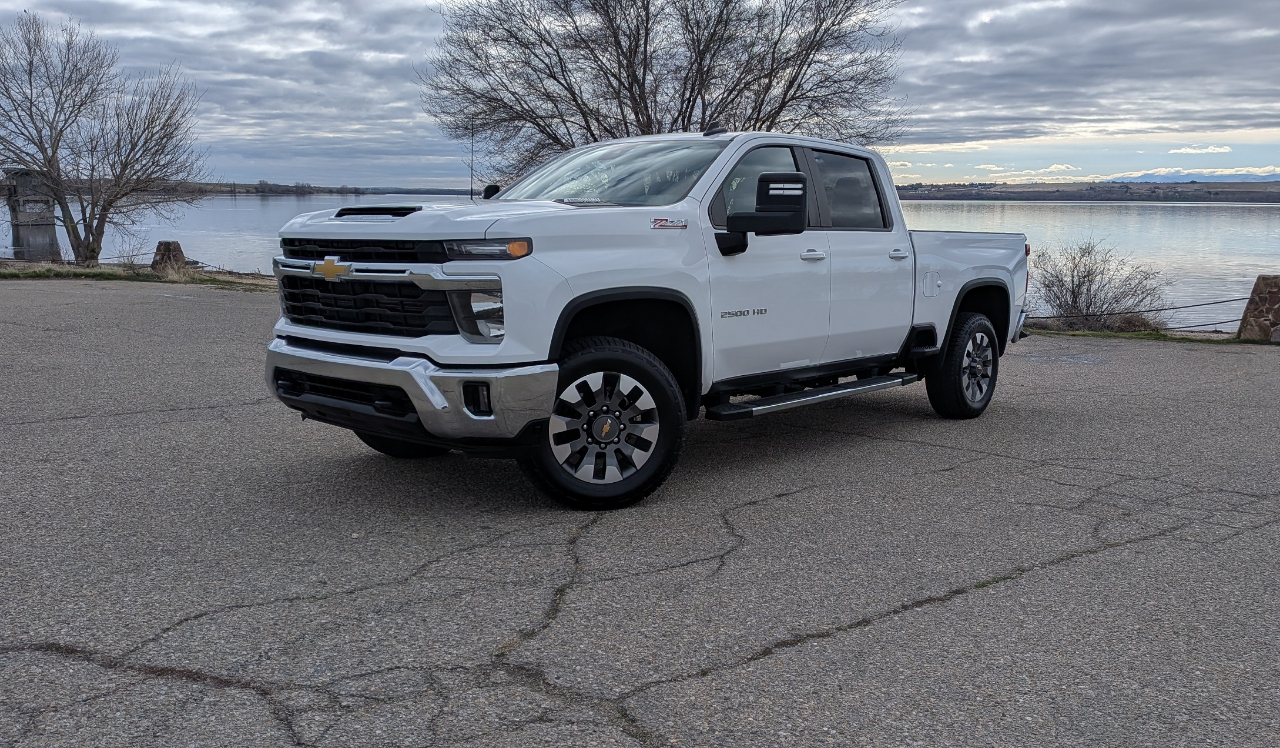 Chevrolet Silverado 2500HD LT Crew Cab Short Box 4WD 2024