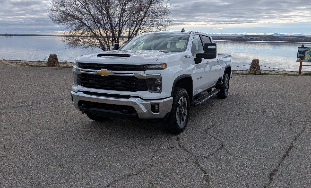 Chevrolet Silverado 2500HD LT Crew Cab Short Box 4WD 2024
