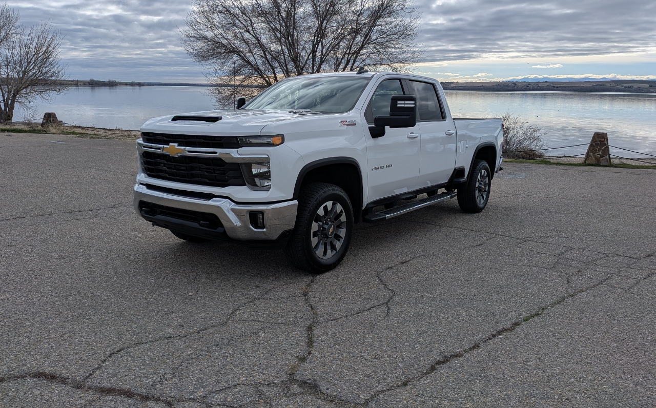 Chevrolet Silverado 2500HD LT Crew Cab Short Box 4WD 2024