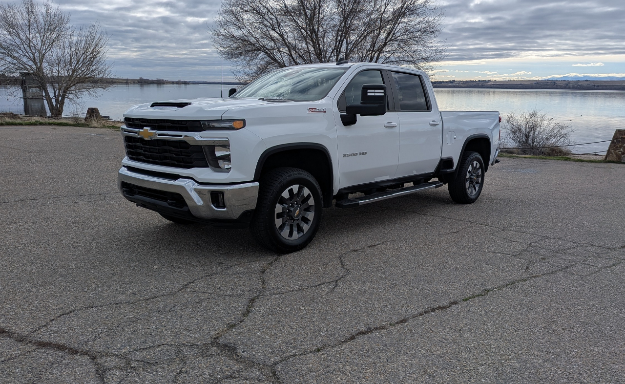 Chevrolet Silverado 2500HD LT Crew Cab Short Box 4WD 2024