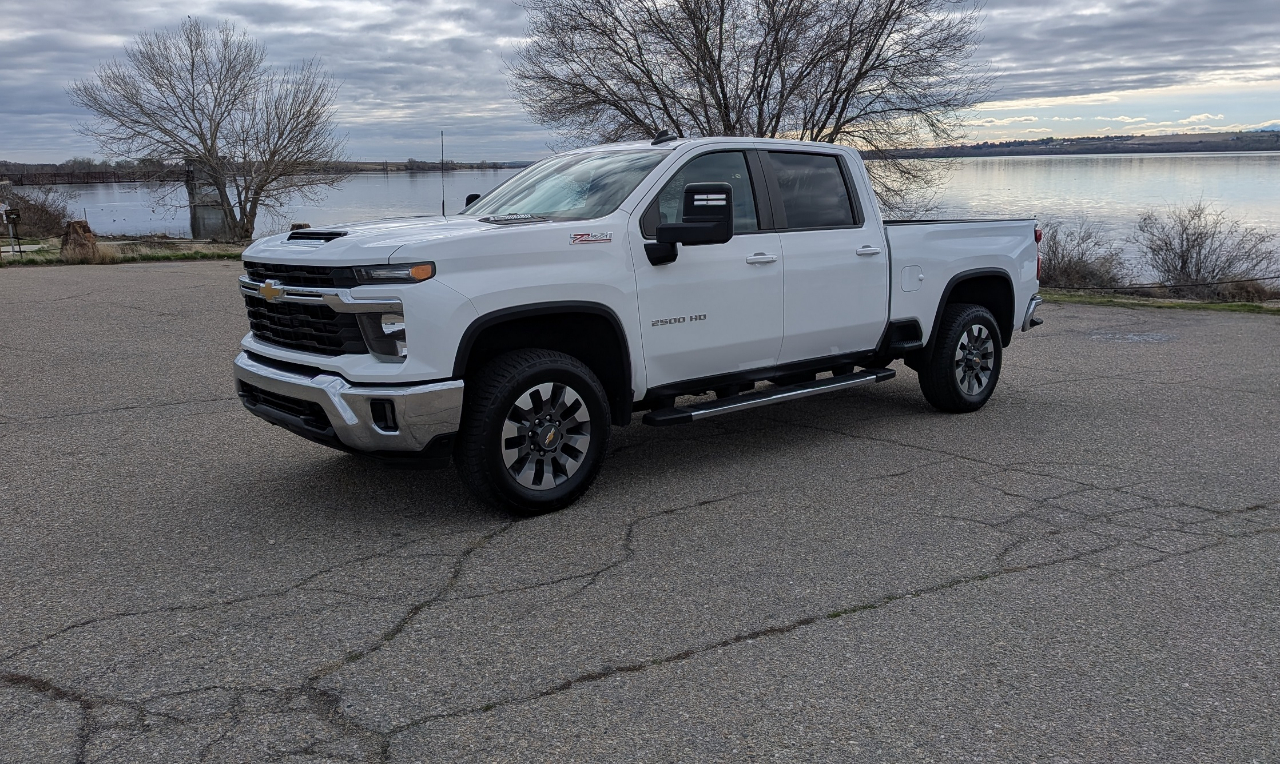 Chevrolet Silverado 2500HD LT Crew Cab Short Box 4WD 2024