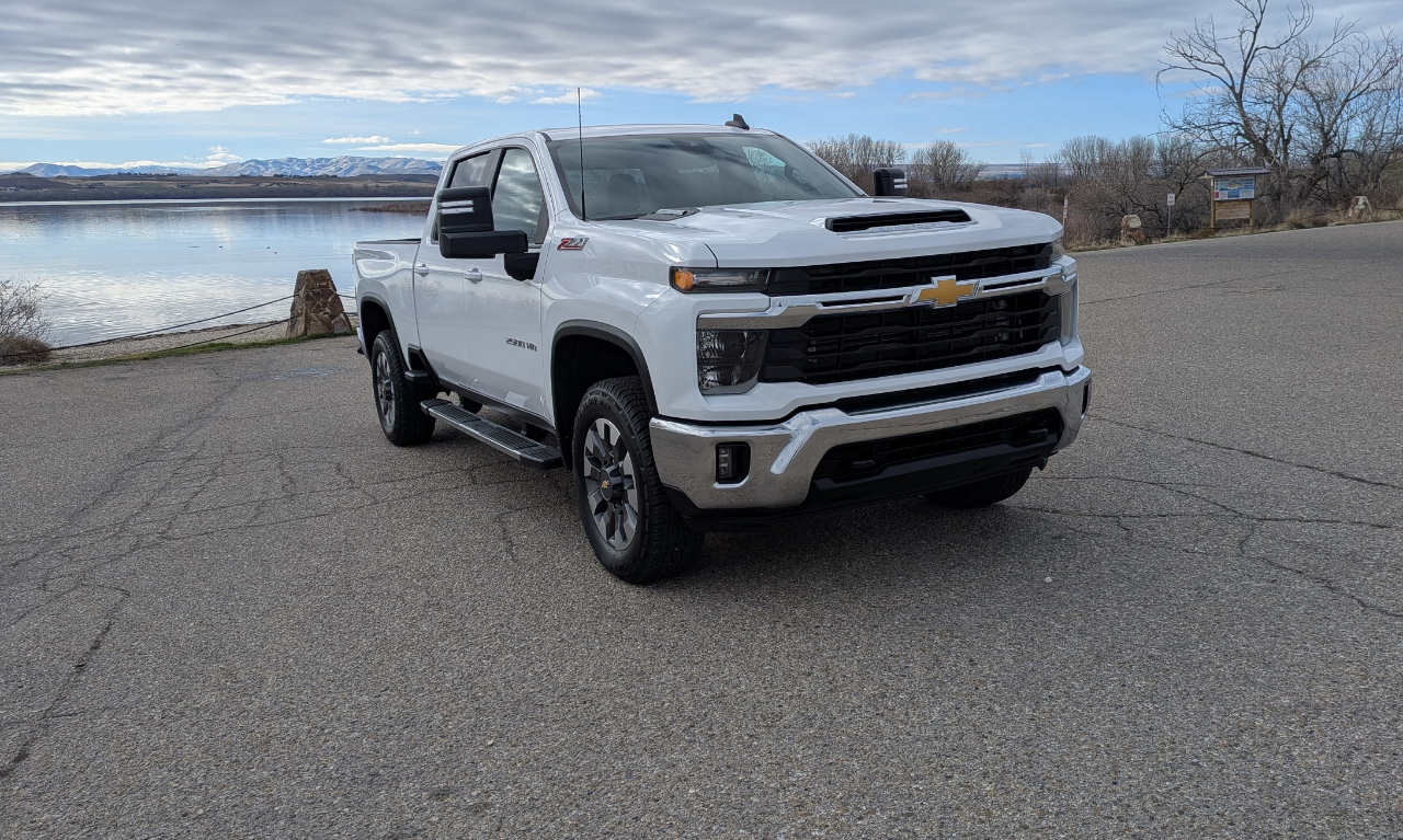 Chevrolet Silverado 2500HD LT Crew Cab Short Box 4WD 2024