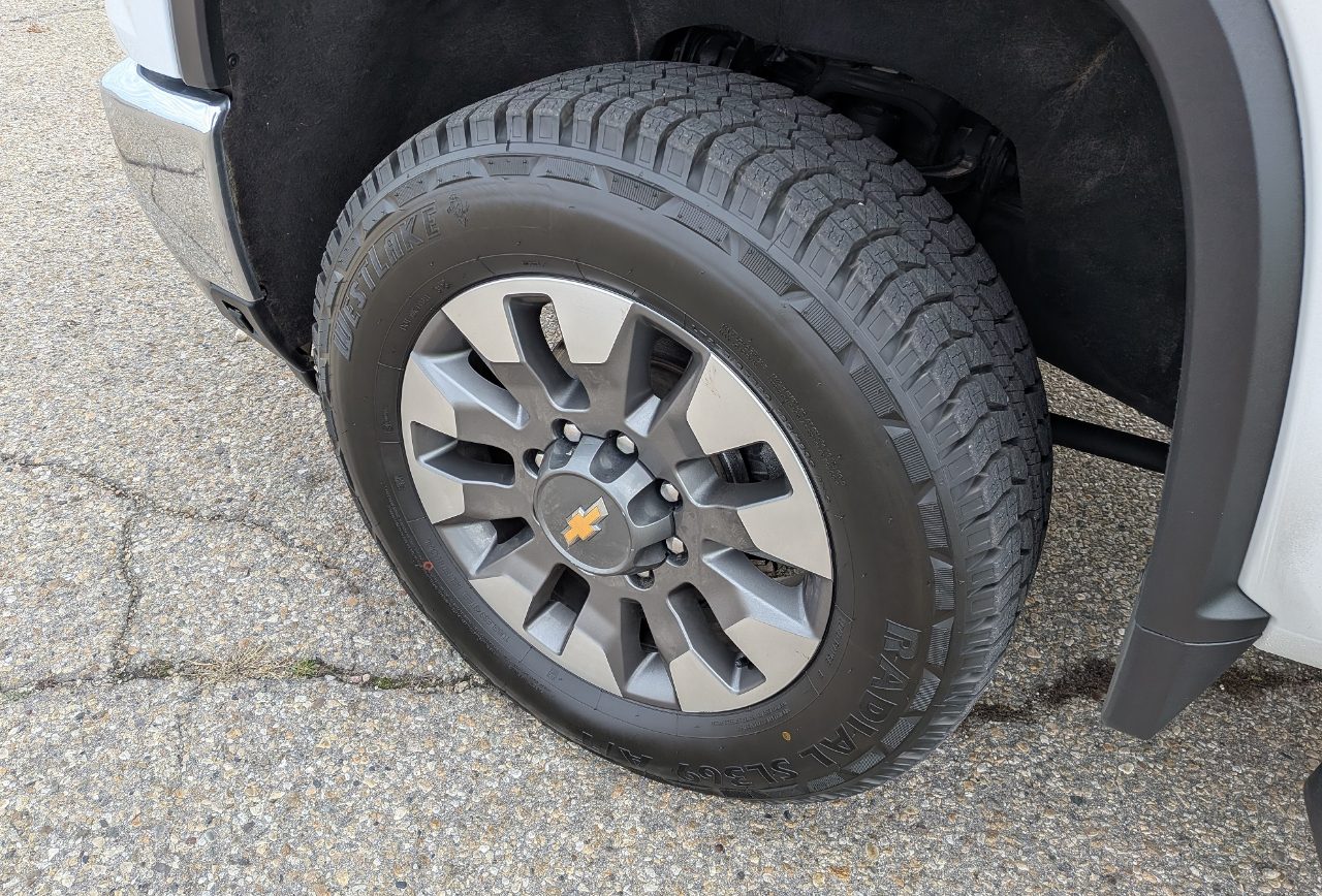 Chevrolet Silverado 2500HD LT Crew Cab Short Box 4WD 2024